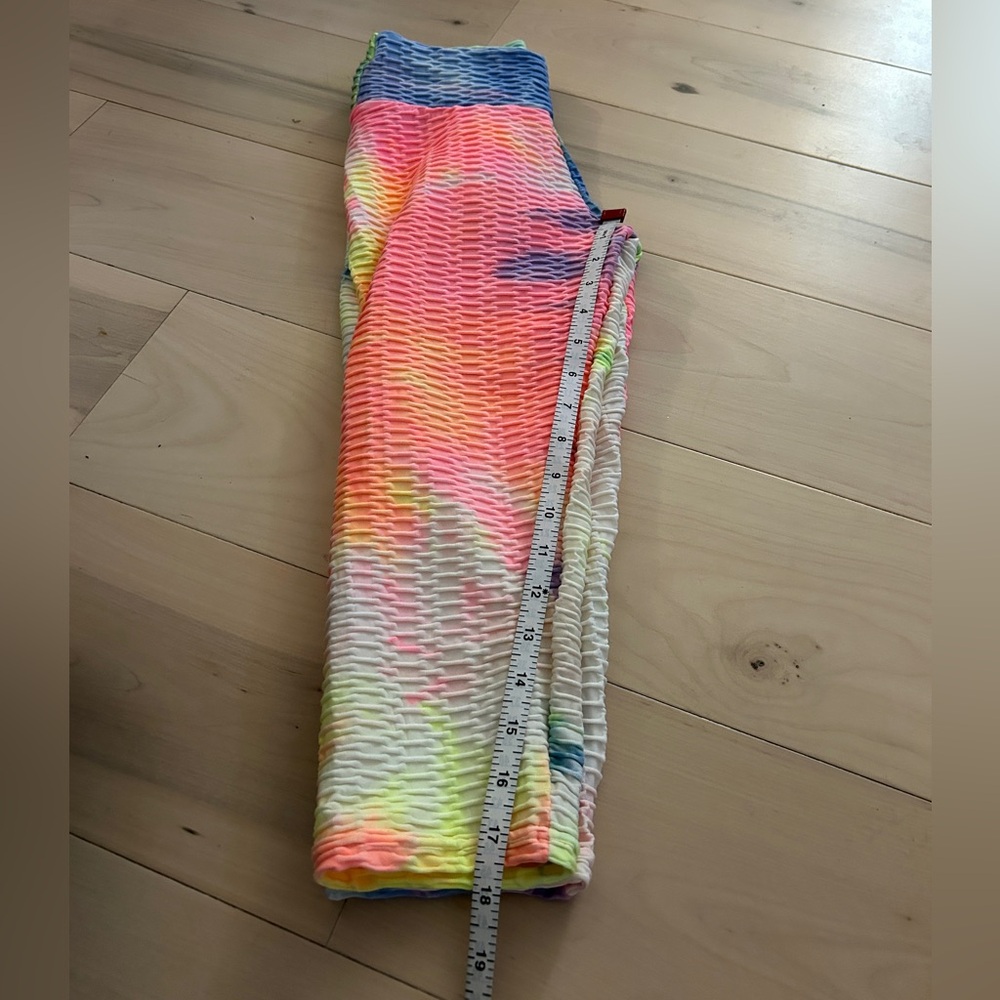 Scrunch Butt Rainbow Tie dyed High Waisted Yoga Capris Peach Butt Leggings Small - Picture 5 of 8
